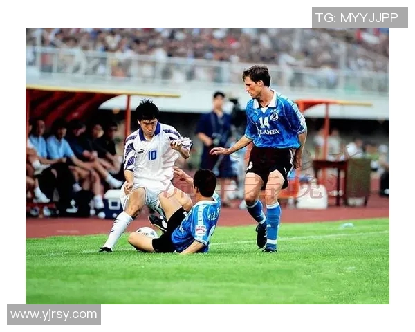 大连万达足球俱乐部崛起之路与中国足球未来发展的深度探讨 大连万达足球俱乐部崛起之路与中国足球未来发展的深度探讨